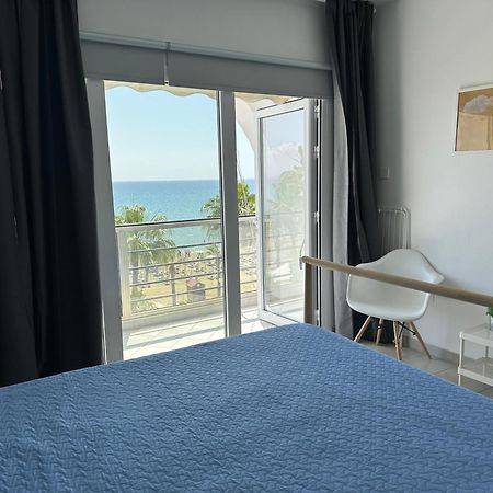 Krasas Beach Larnaca Ngoại thất bức ảnh