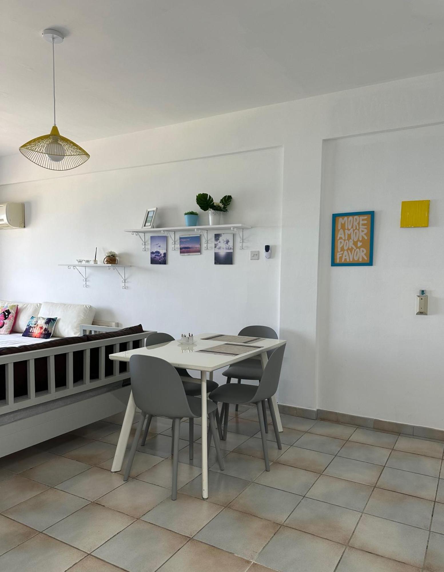 Krasas Beach Larnaca Ngoại thất bức ảnh