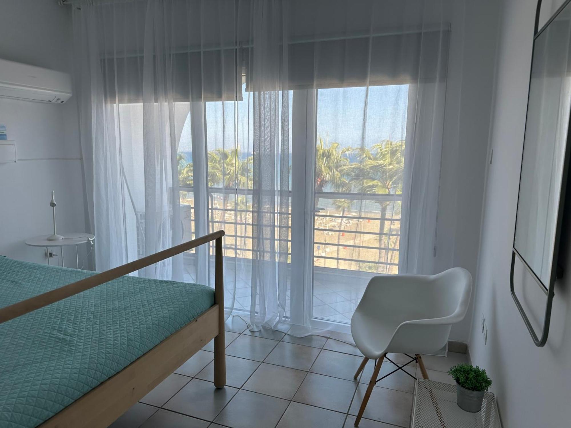 Krasas Beach Larnaca Ngoại thất bức ảnh