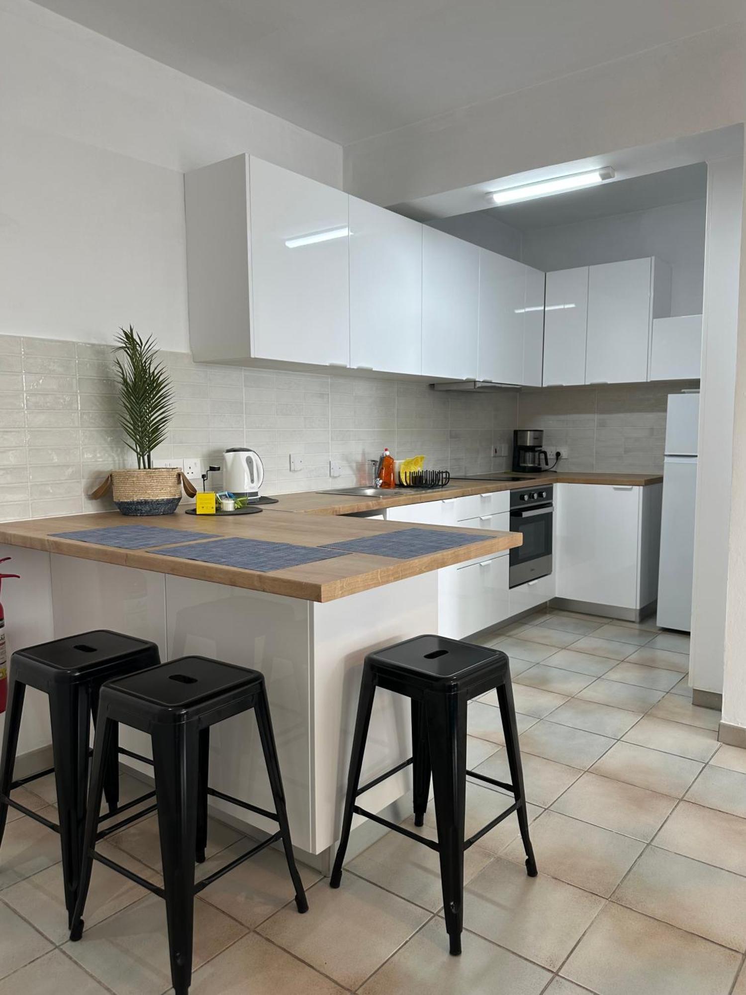 Krasas Beach Larnaca Ngoại thất bức ảnh