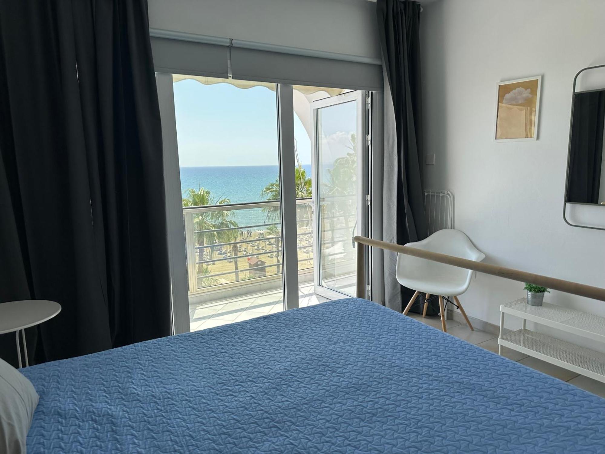 Krasas Beach Larnaca Ngoại thất bức ảnh